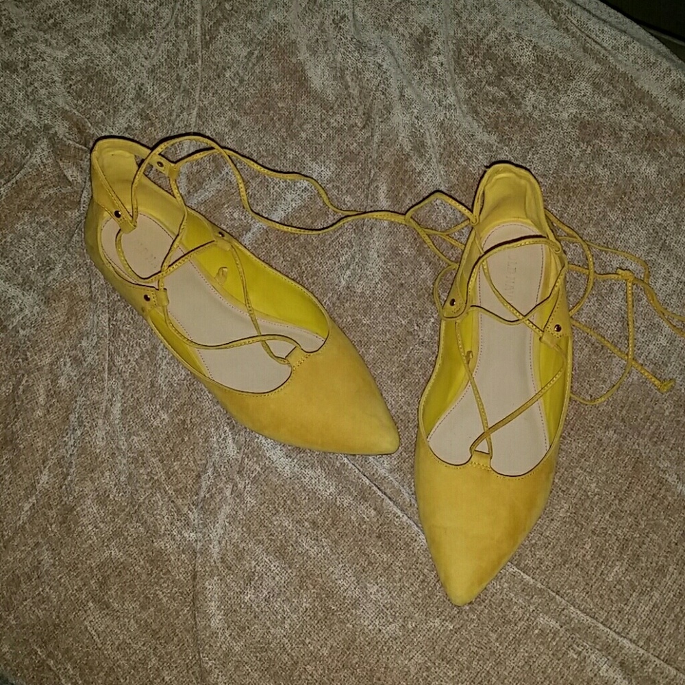 Old Navy Mustard Yellow Lace-Up Flats